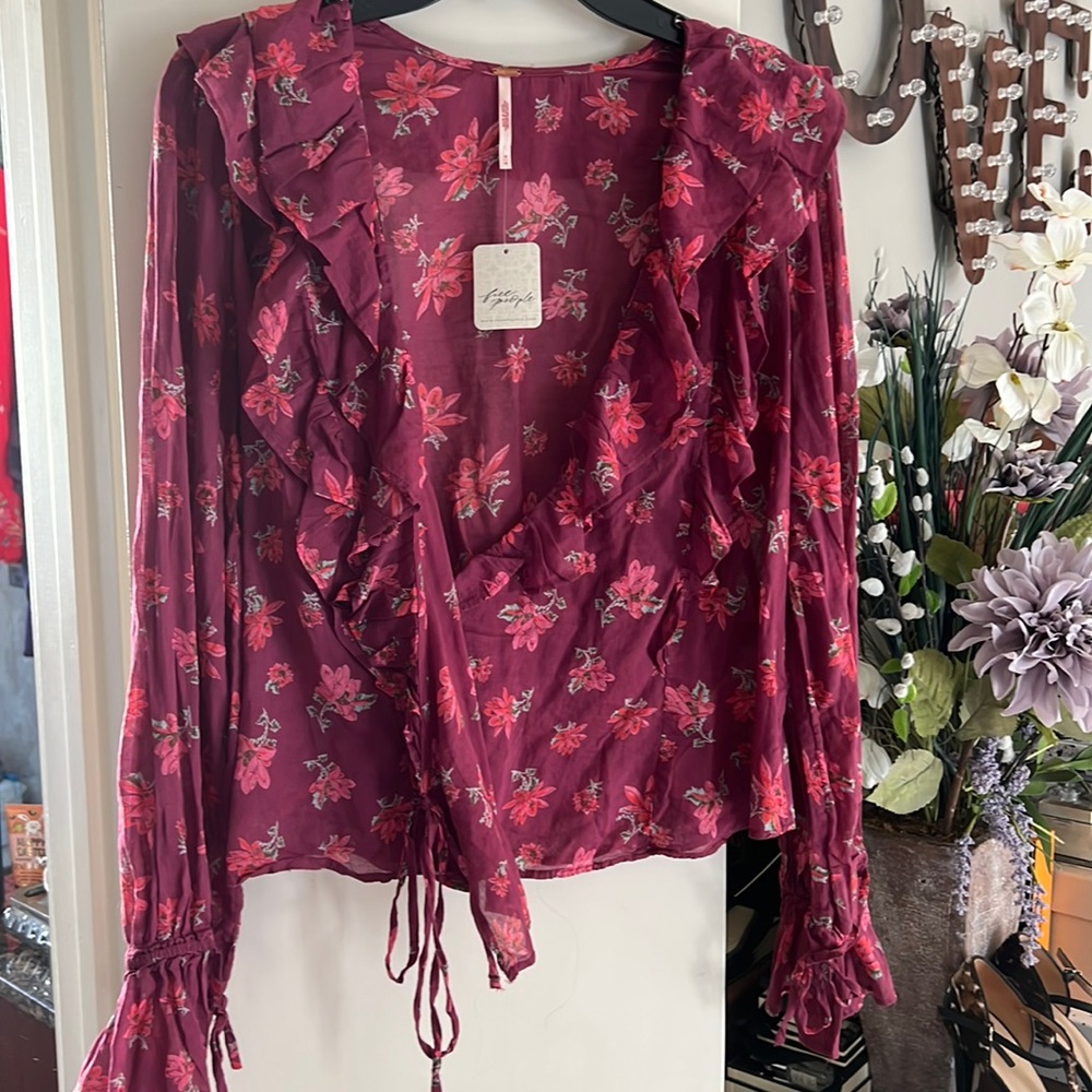 New Free People wrap top size Medium